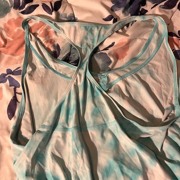 Under armor tank top - Picture 4 of 4